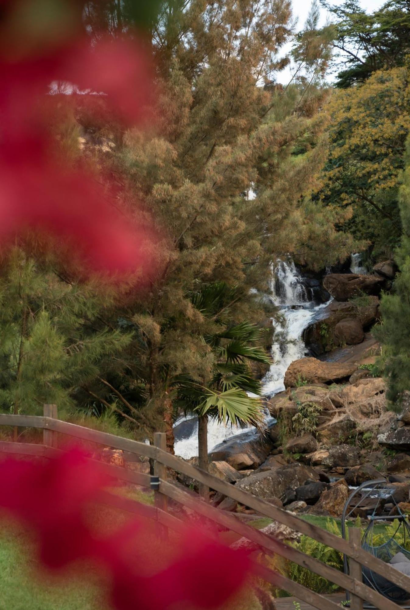 Fazenda Cachoeira Boutique Hotel Caratinga ภายนอก รูปภาพ